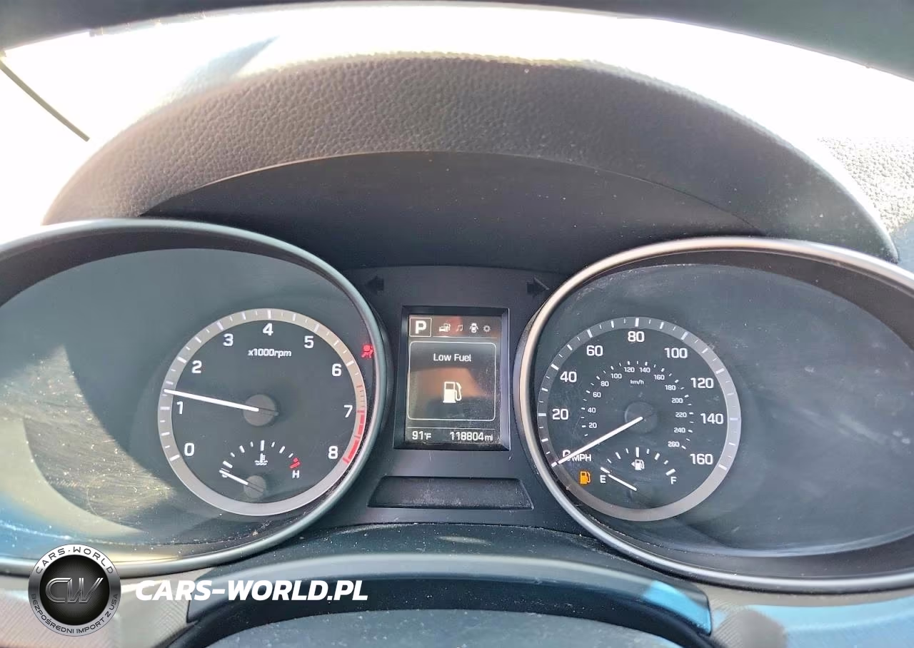 2018 Hyundai Santa Fe Se VIN:KM8SM4HF4JU275096 - 9