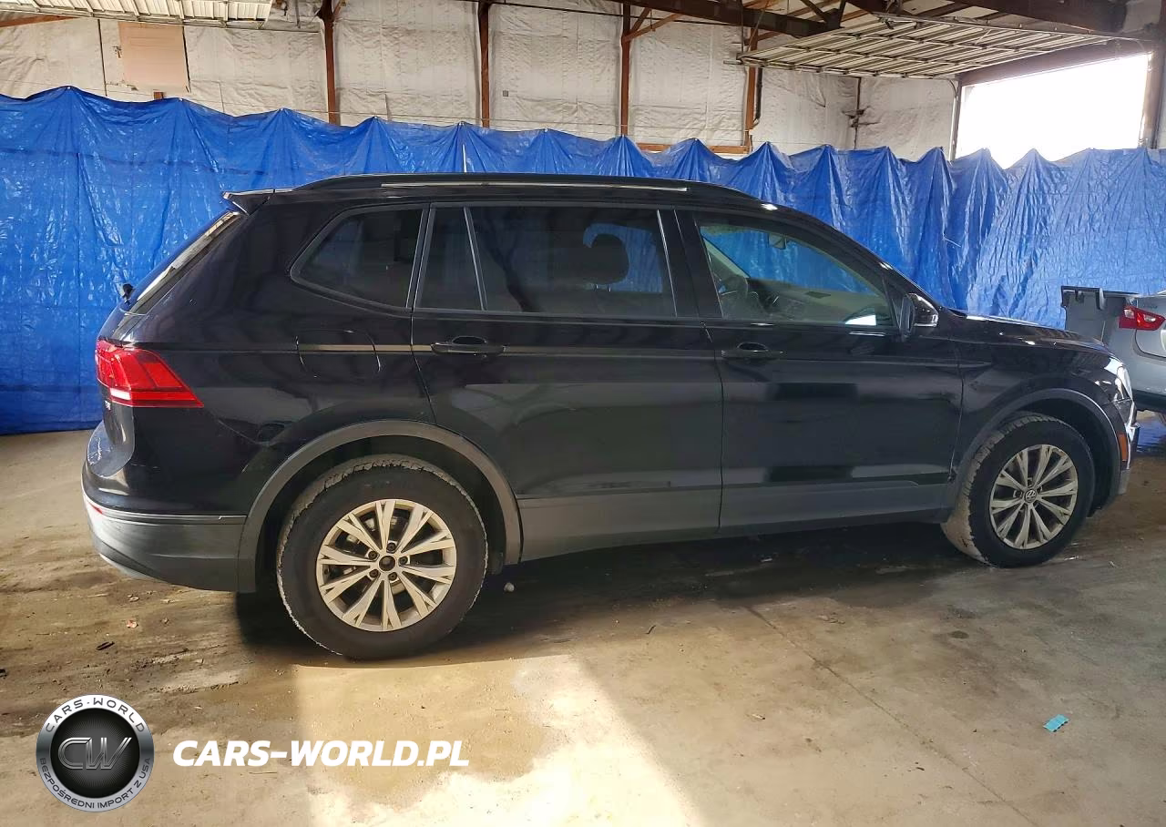 2018 Volkswagen Tiguan S VIN:3VV1B7AX8JM200417 - 3