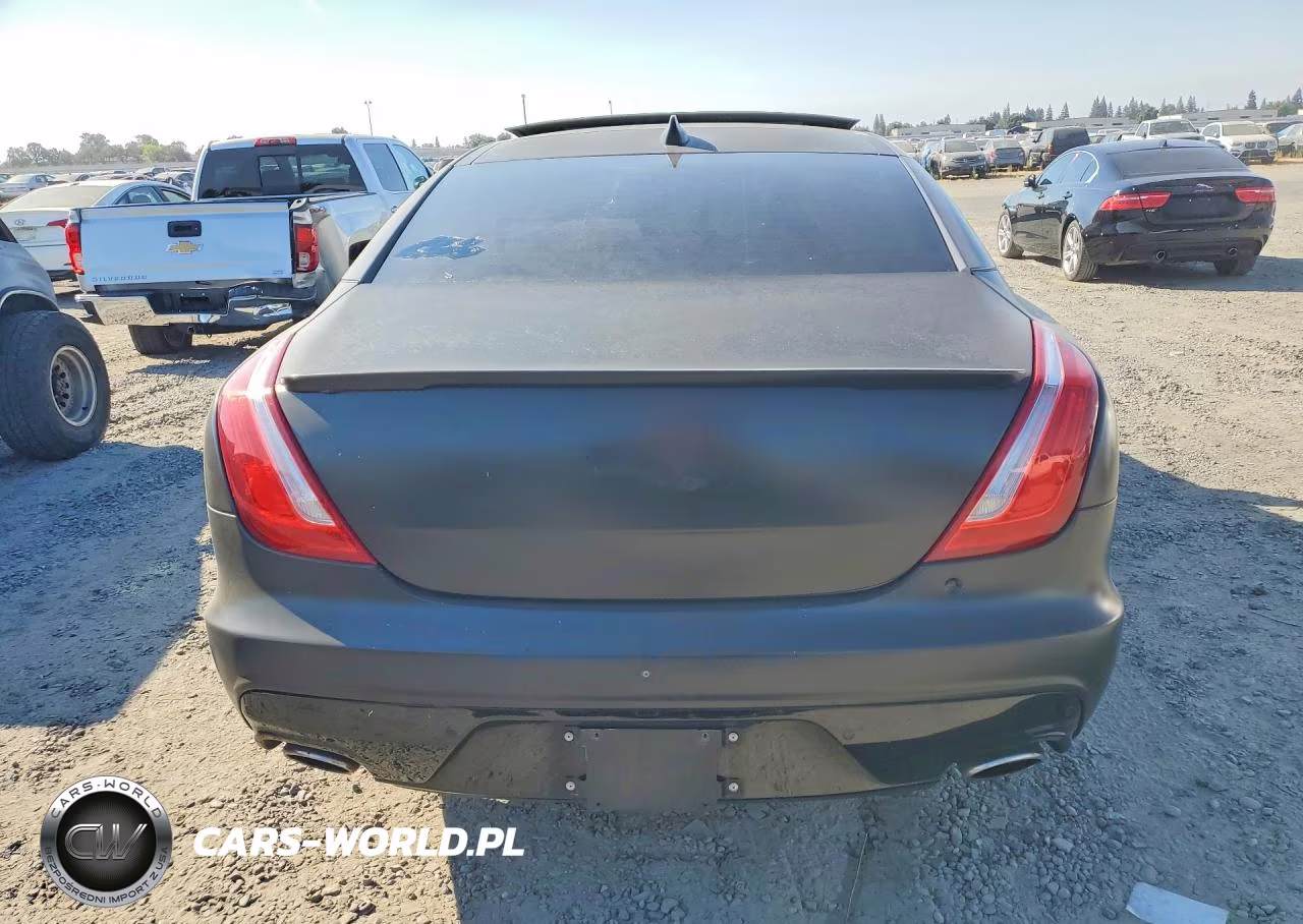 2016 Jaguar Xj VIN:SAJWA1C74G8V92330 - 6