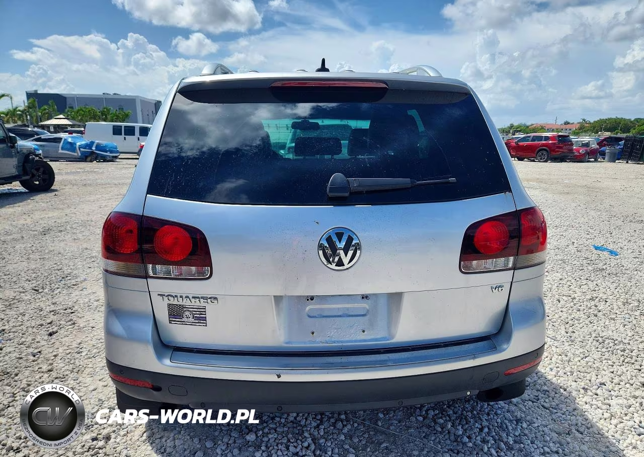 2010 Volkswagen Touareg V6 VIN:WVGBF7A96AD003553 - 6