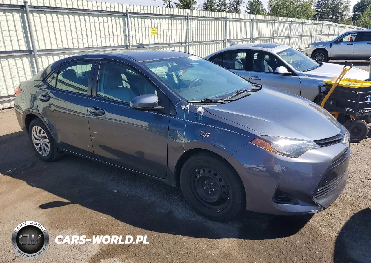 2017 Toyota Corolla Le VIN:2T1BURHE5HC830279 - 4