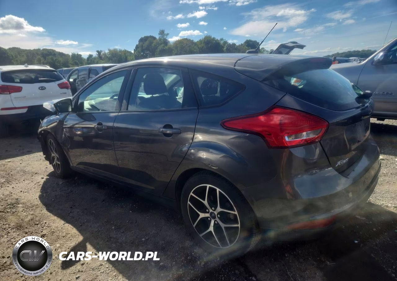 2017 Ford Focus Sel VIN:1FADP3M28HL330334 - 2