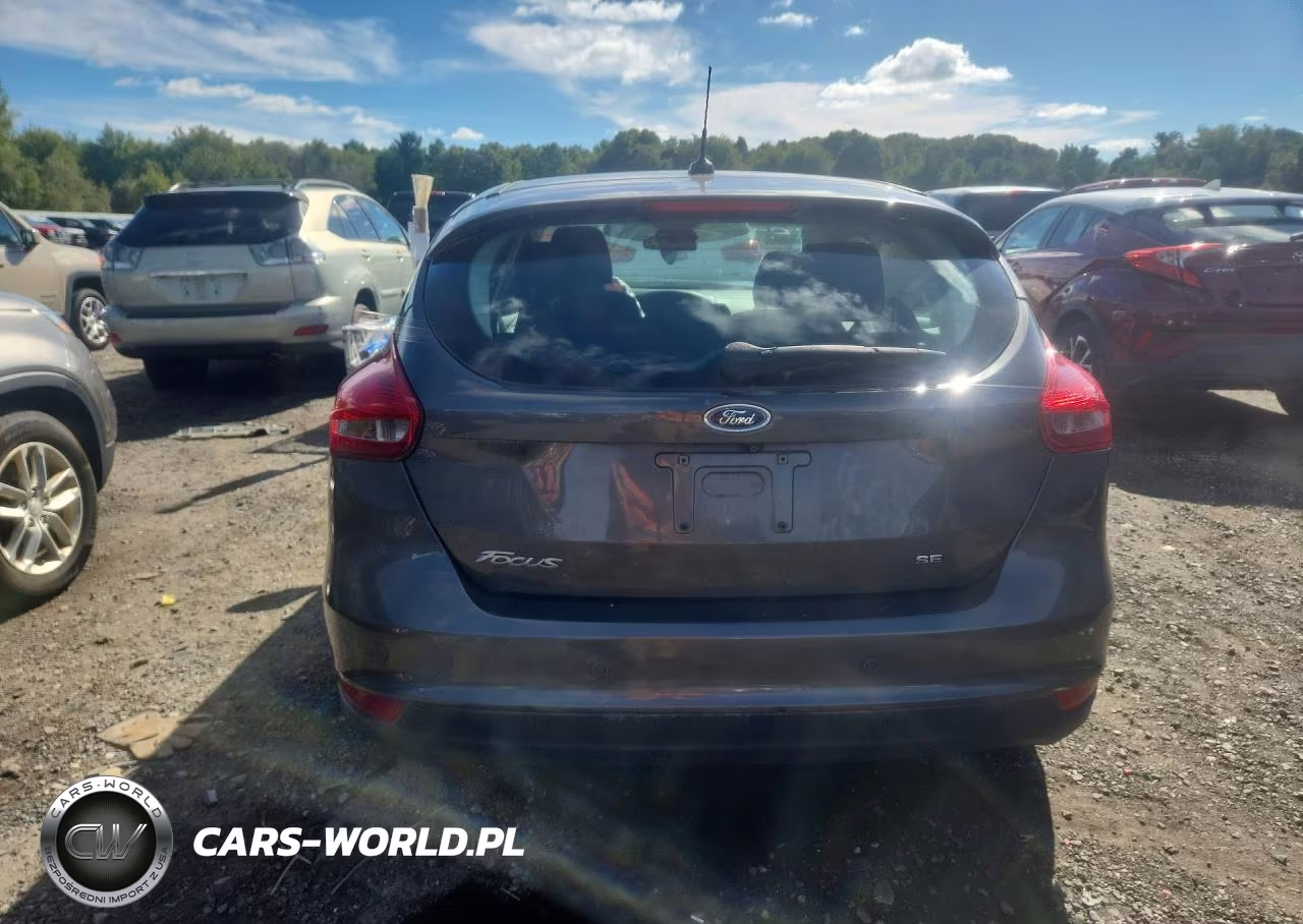2017 Ford Focus Sel VIN:1FADP3M28HL330334 - 6