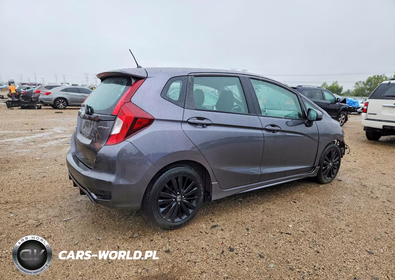 2018 Honda Fit Sport VIN:3HGGK5H64JM706838 - 3