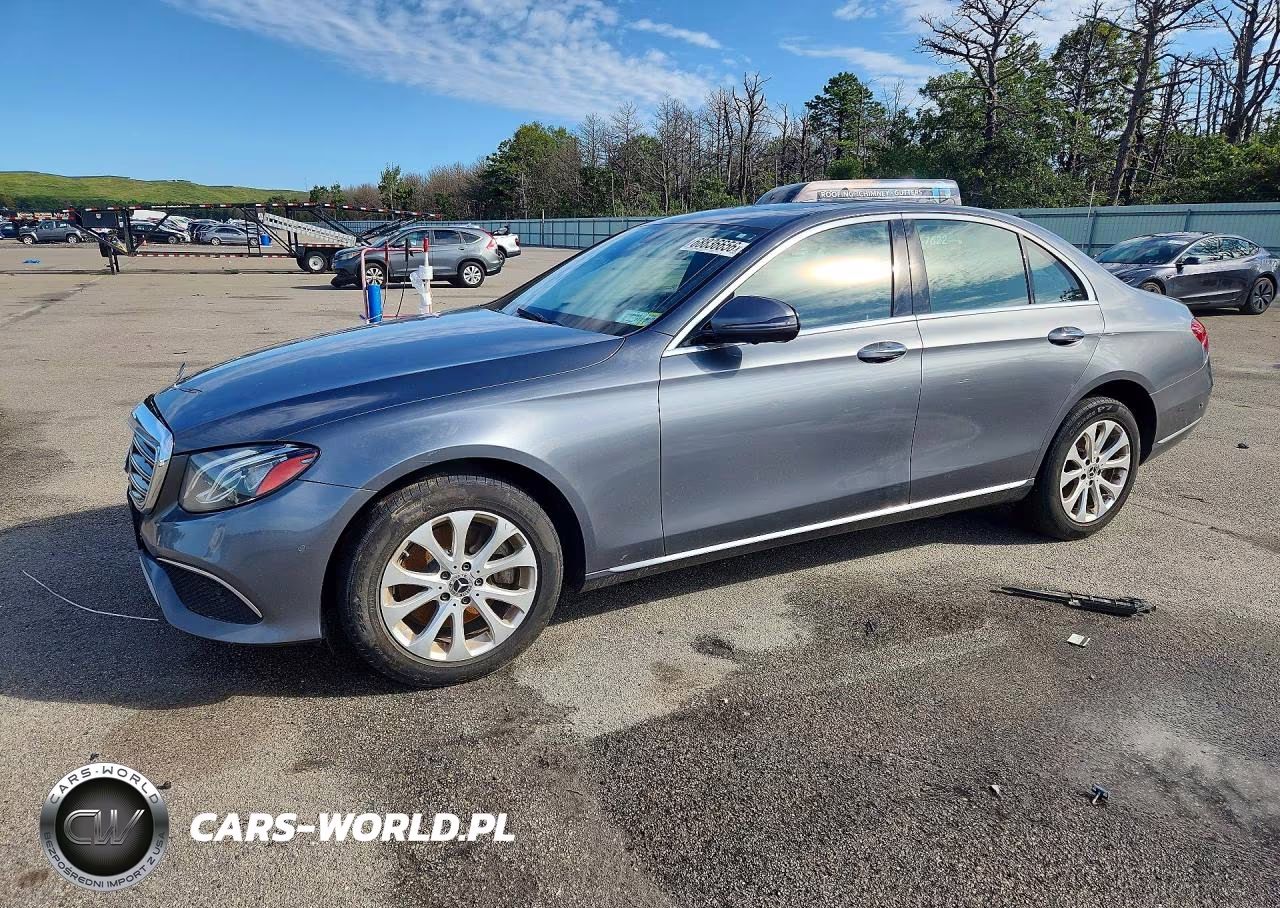 2019 Mercedes-Benz E 300 4Matic VIN:WDDZF4KB4KA507532 - 1