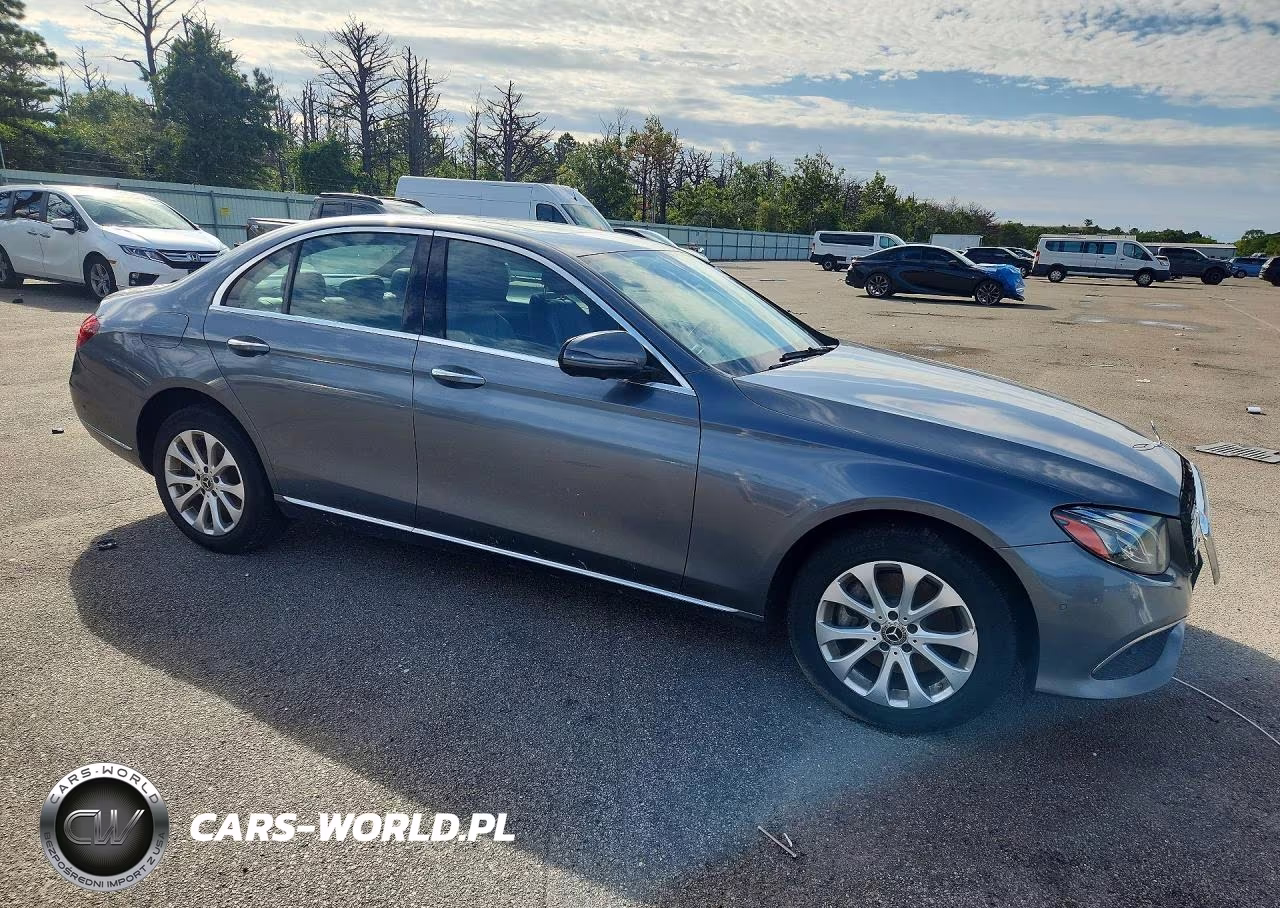 2019 Mercedes-Benz E 300 4Matic VIN:WDDZF4KB4KA507532 - 4