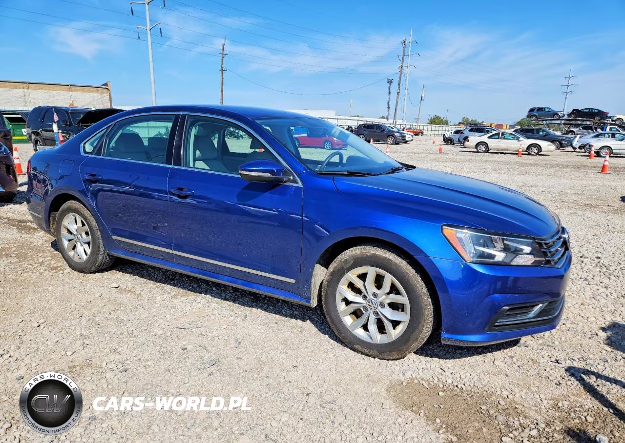 2016 Volkswagen Passat S VIN:1VWAS7A30GC050029 - 4