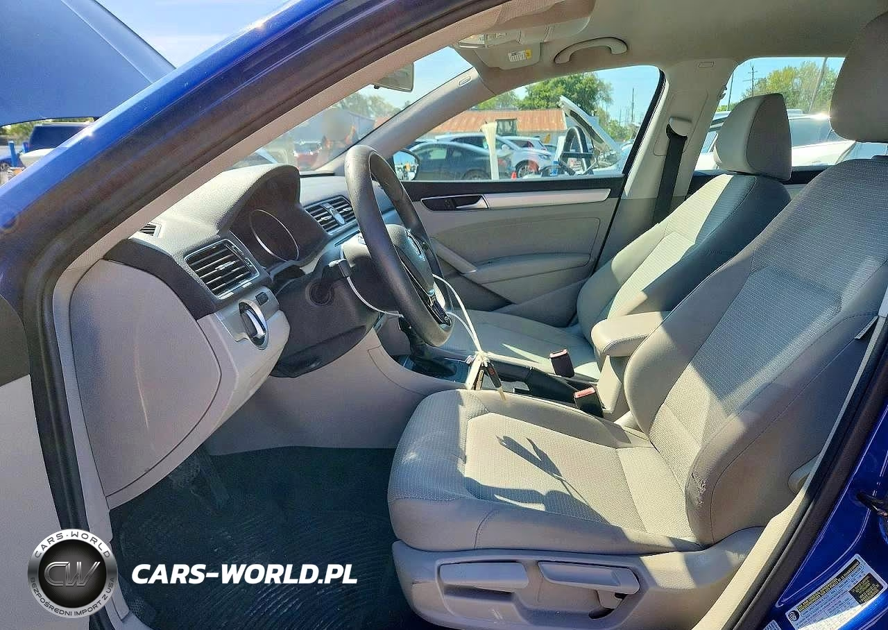 2016 Volkswagen Passat S VIN:1VWAS7A30GC050029 - 7