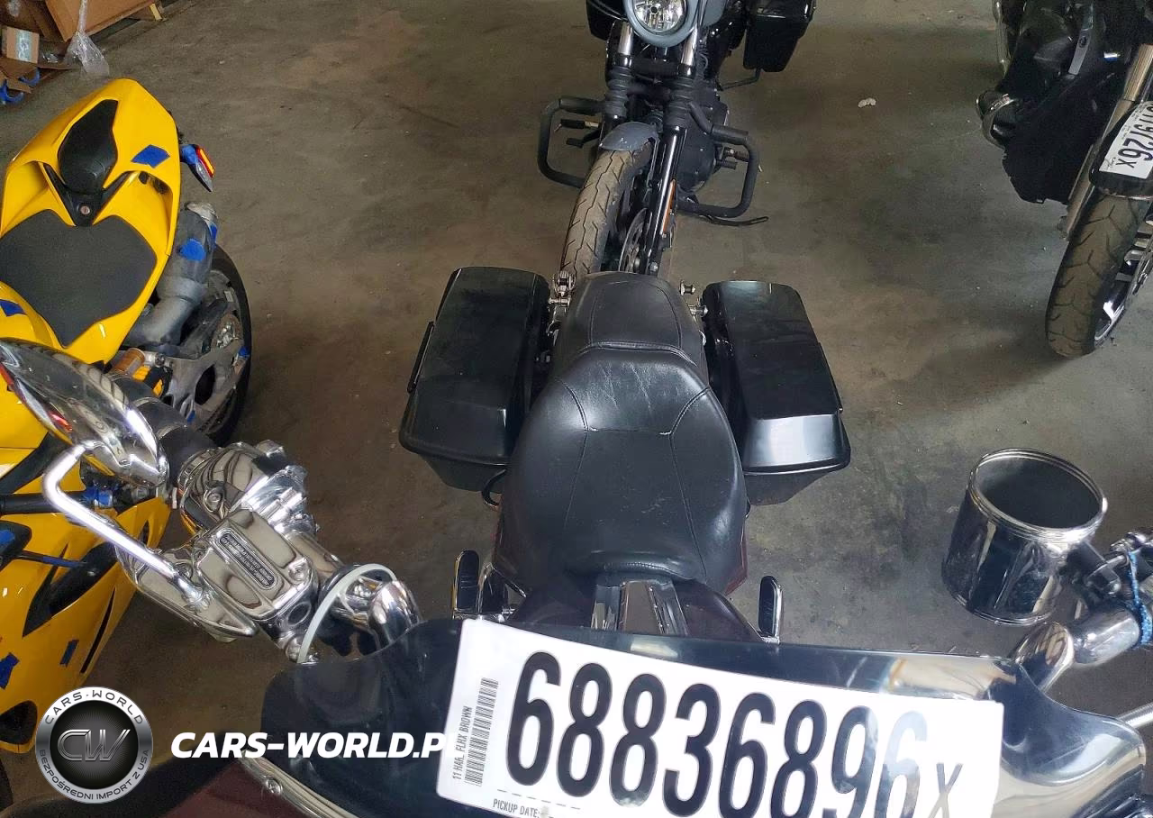 2011 Harley-Davidson Flhx VIN:1HD1KBM14BB633409 - 5