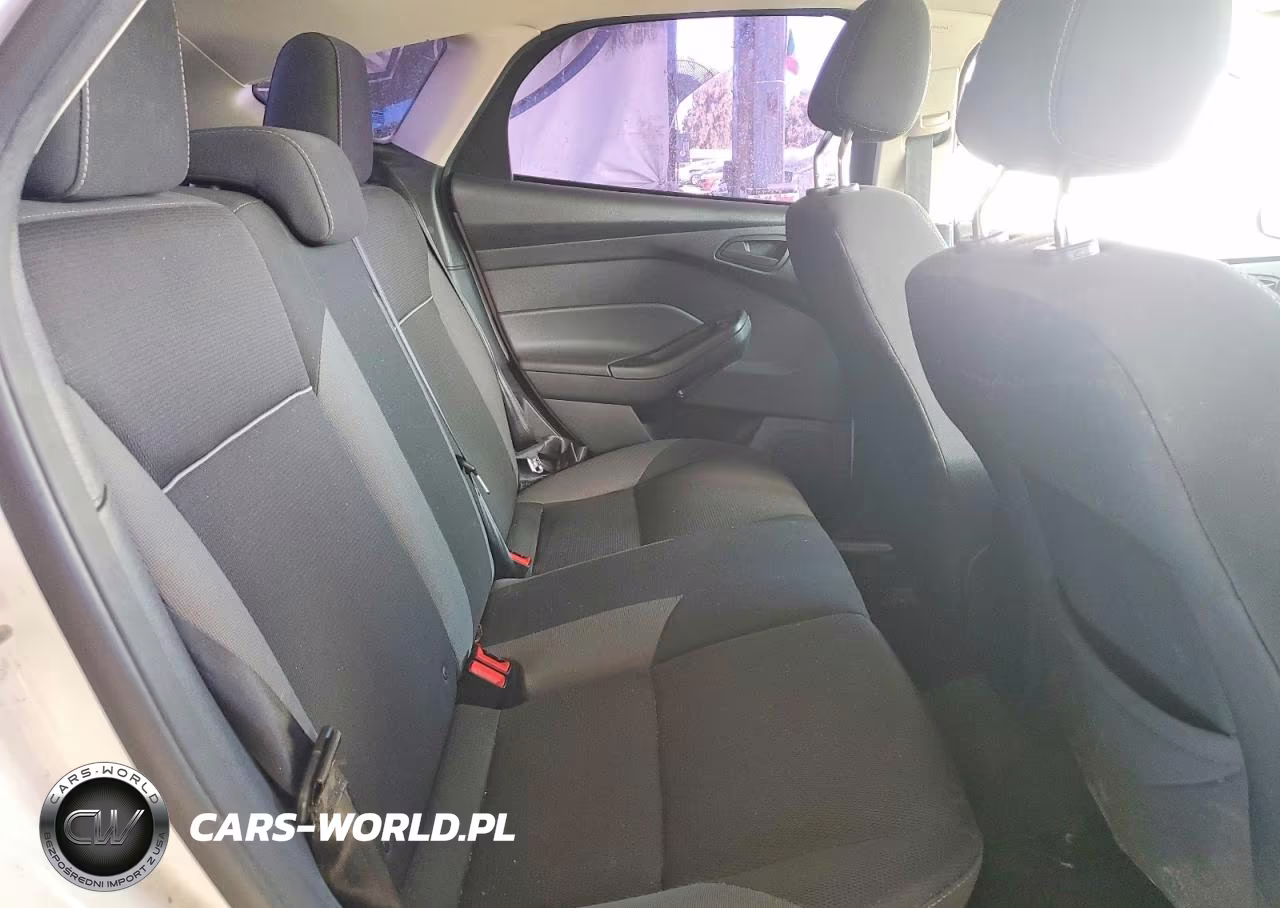 2012 Ford Focus Se VIN:1FAHP3K2XCL357015 - 10
