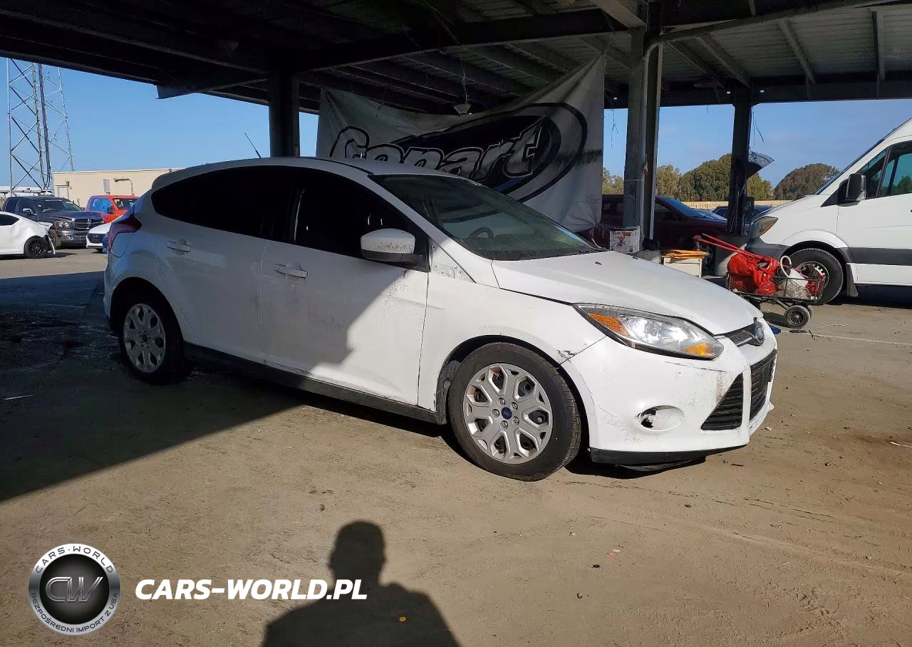 2012 Ford Focus Se VIN:1FAHP3K2XCL357015 - 4