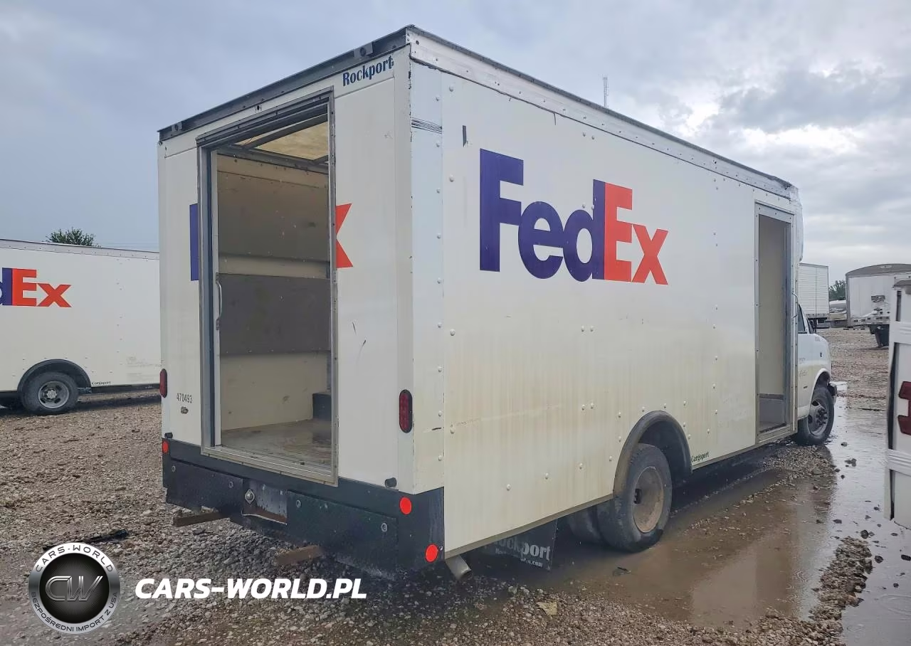 2021 Chevrolet Express Delivery Truck VIN:1HA3GTC74MN010165 - 3
