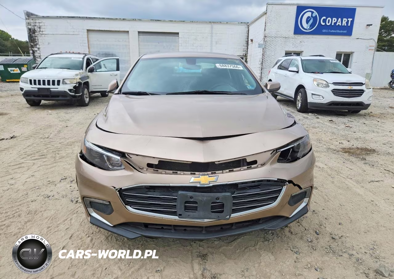 2018 Chevrolet Malibu 3Lt VIN:1G1ZD5ST3JF125971 - 5