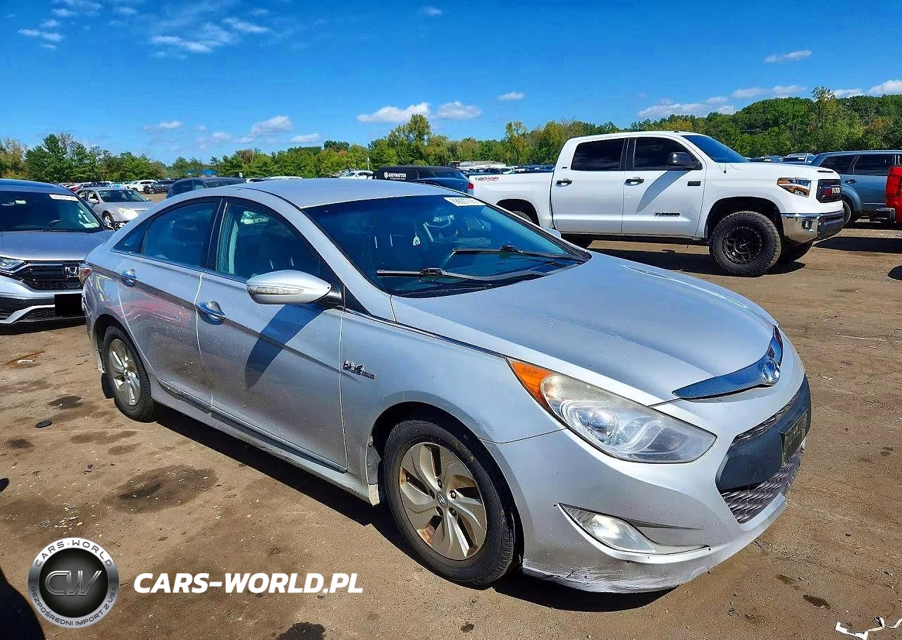 2014 Hyundai Sonata Hybrid VIN:KMHEC4A45EA117723 - 4