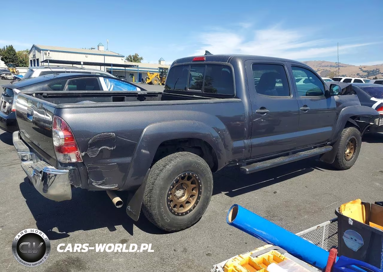 2012 Toyota Tacoma Double Cab Long Bed VIN:3TMMU4FN9CM046170 - 3
