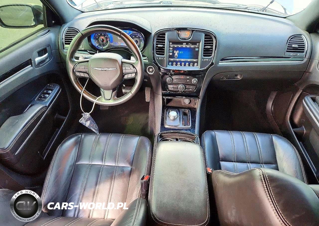 2019 Chrysler 300 S VIN:2C3CCABG6KH679019 - 8