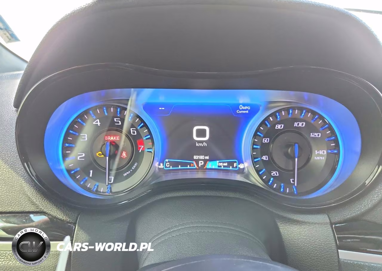 2019 Chrysler 300 S VIN:2C3CCABG6KH679019 - 9