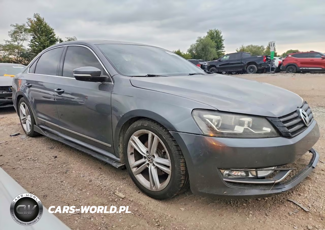 2015 Volkswagen Passat Sel VIN:1VWCS7A35FC116825 - 4