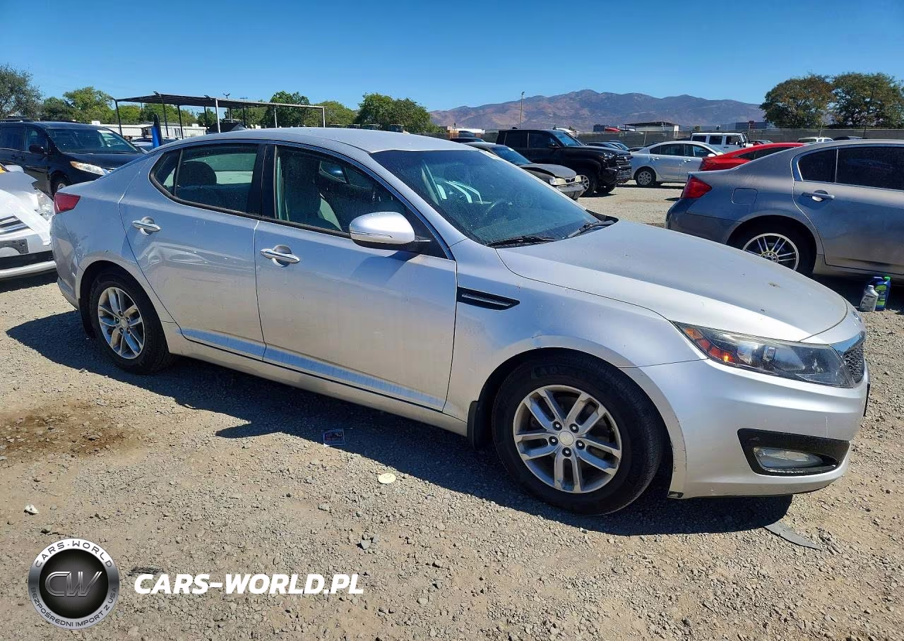 2012 Kia Optima Lx VIN:KNAGM4A78C5282284 - 4