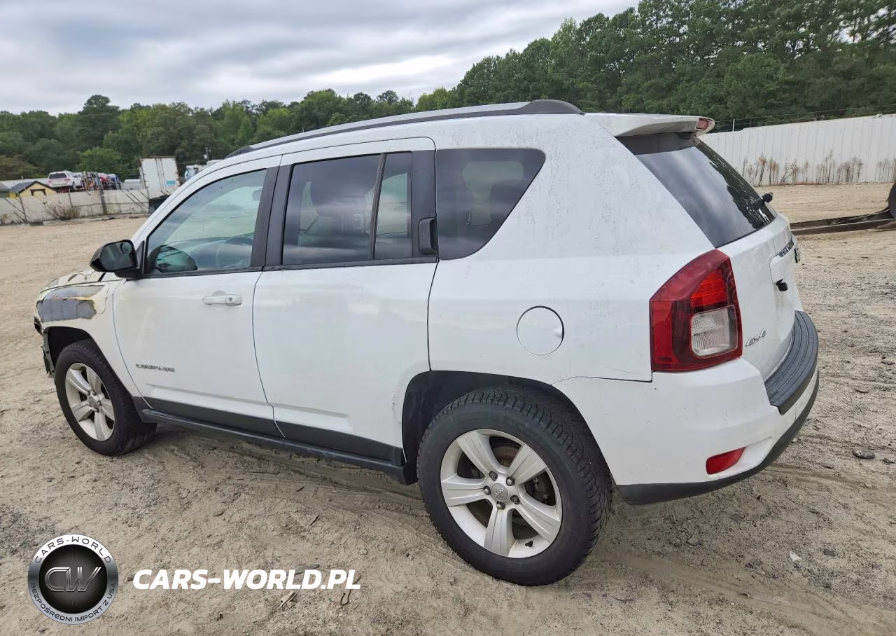 2015 Jeep Compass Sport VIN:1C4NJDBB8FD438825 - 2