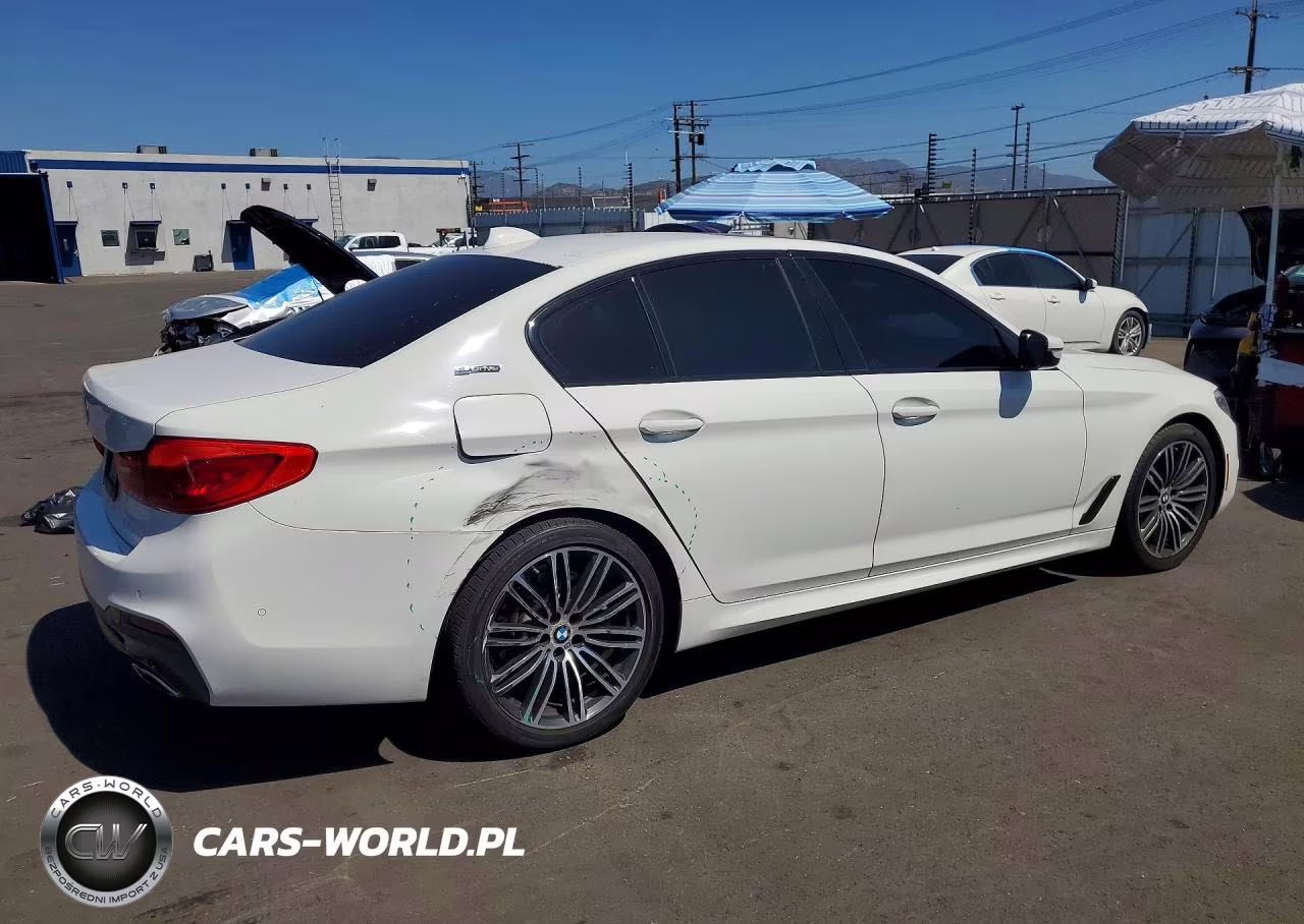 2019 BMW 530E VIN:WBAJA9C59KB399718 - 3