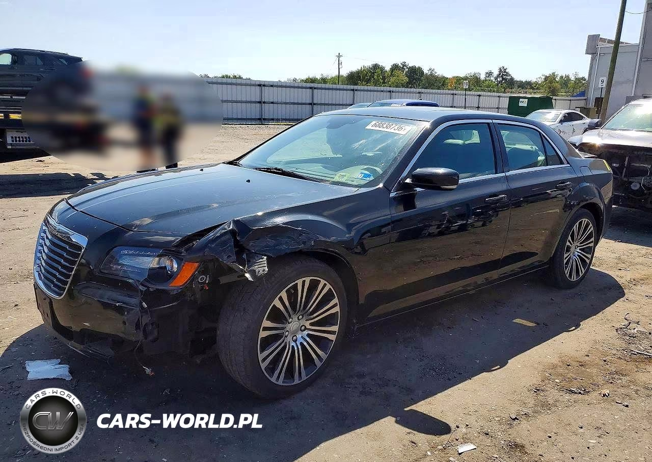 2013 Chrysler 300 S – zdjęcie 1 z 12