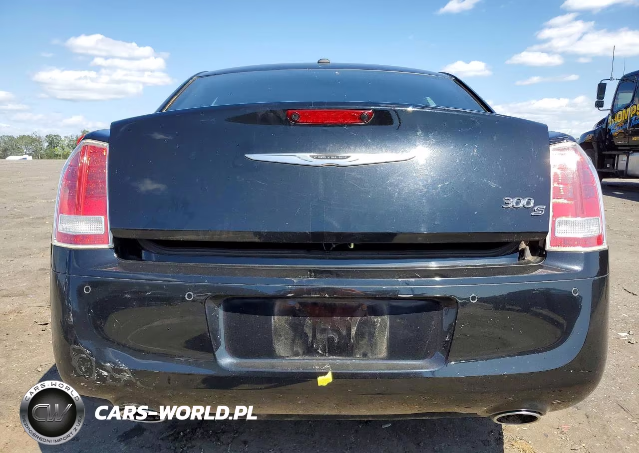 2013 Chrysler 300 S VIN:2C3CCABT9DH632177 - 6