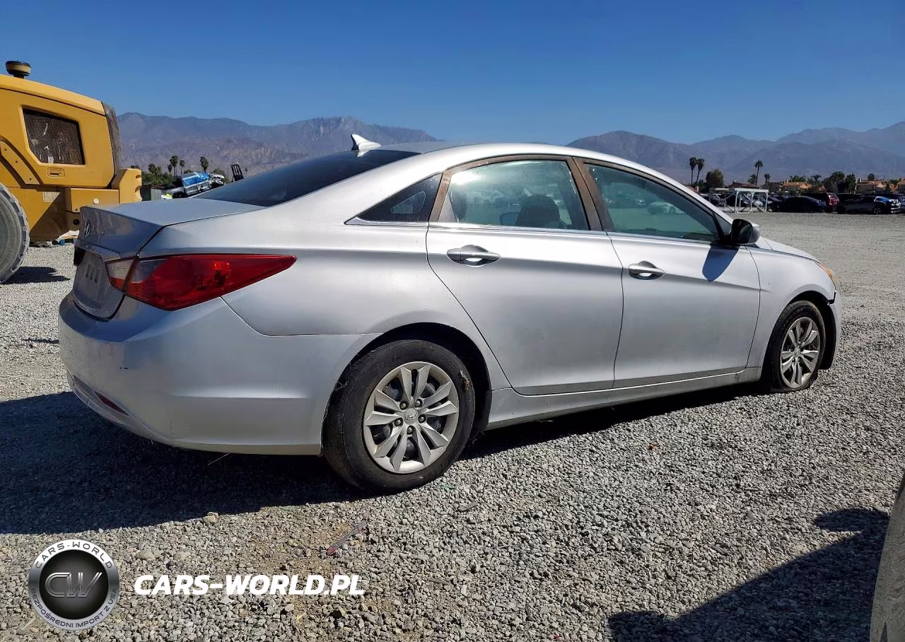 2013 Hyundai Sonata Gls VIN:5NPEB4AC8BH110395 - 3