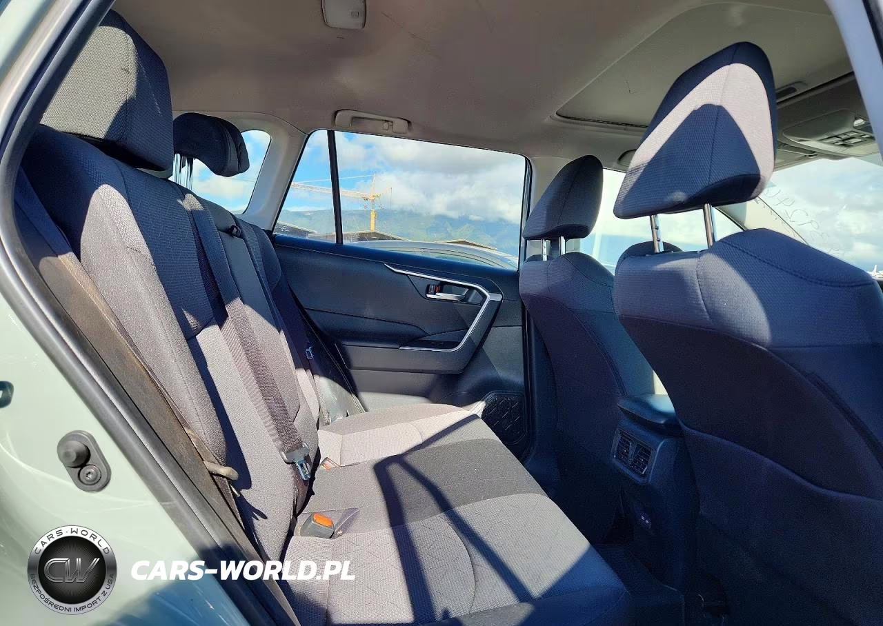 2024 Toyota Rav4 Xle VIN:JTMW1RFV7RD115621 - 11