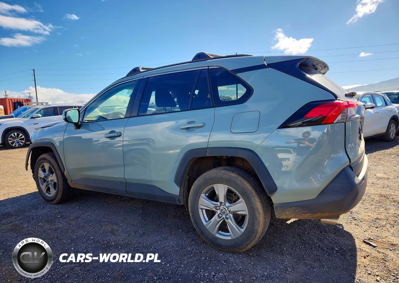 2024 Toyota Rav4 Xle VIN:JTMW1RFV7RD115621 - 2