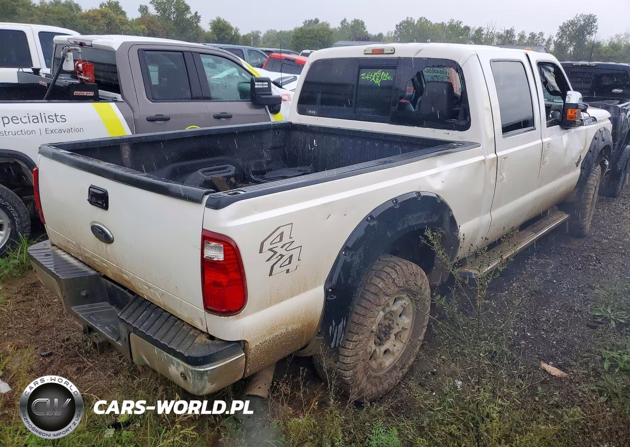 2012 Ford F250 Super Duty VIN:1FT7W2B65CEC53753 - 3