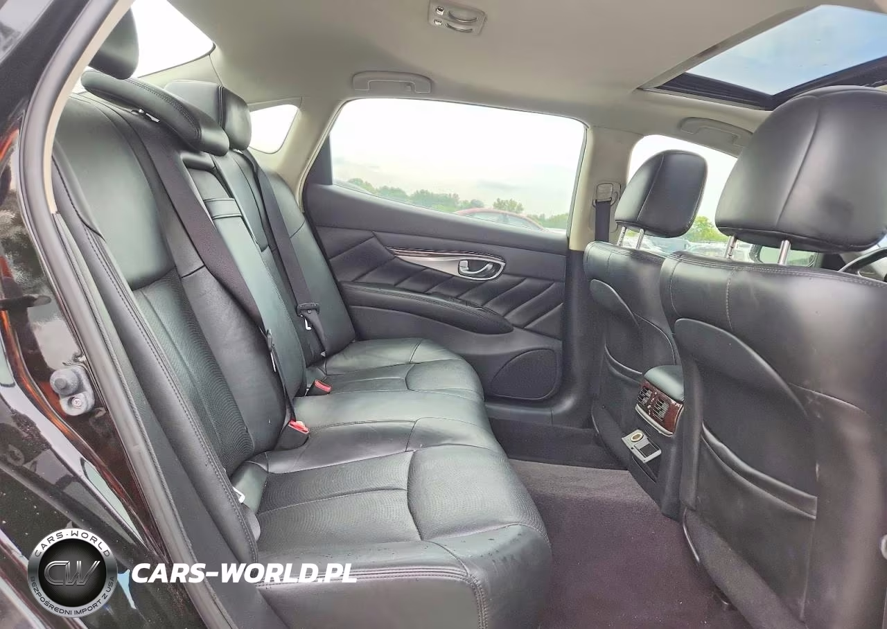 2016 Infiniti Q70L 3.7 VIN:JN1BY1PRXGM720178 - 10