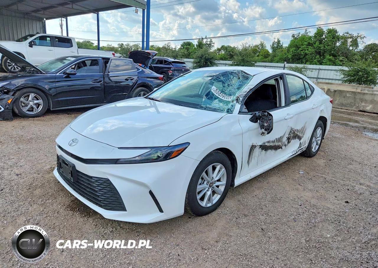 2026 Toyota Camry Le – zdjęcie 1 z 12