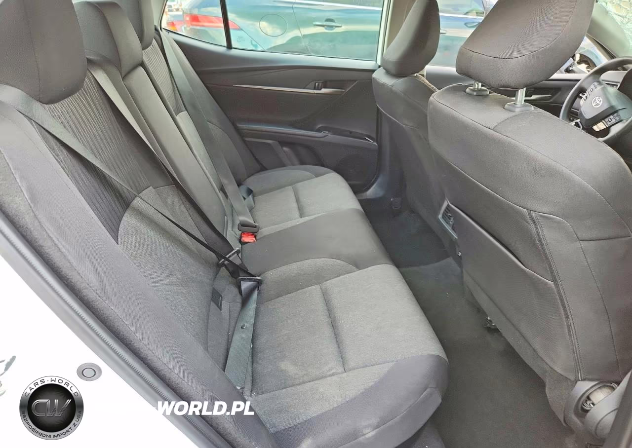 2026 Toyota Camry Le VIN:4T1DAACK8TU275402 - 10