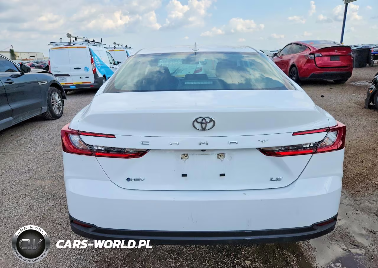 2026 Toyota Camry Le VIN:4T1DAACK8TU275402 - 6