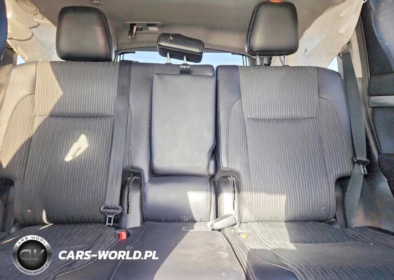 2016 Toyota Highlander Le Plus VIN:5TDZKRFH0GS178226 - 10