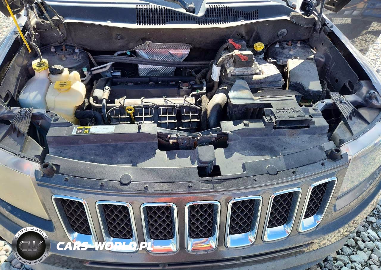 2016 Jeep Compass Latitude VIN:1C4NJCEA0GD793955 - 12