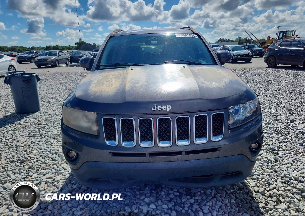 2016 Jeep Compass Latitude VIN:1C4NJCEA0GD793955 - 5