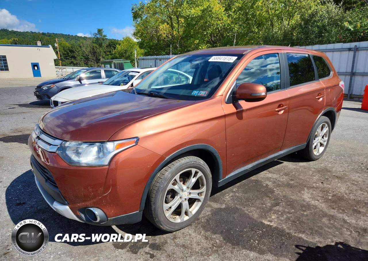 2015 Mitsubishi Outlander Se – zdjęcie 1 z 13