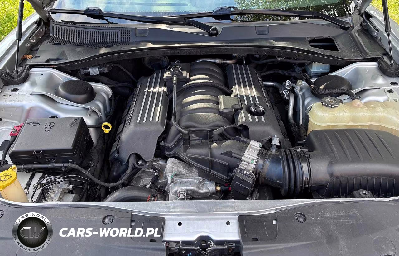 2019 Dodge Charger Scat Pack VIN:2C3CDXGJ1KH571945 - 7