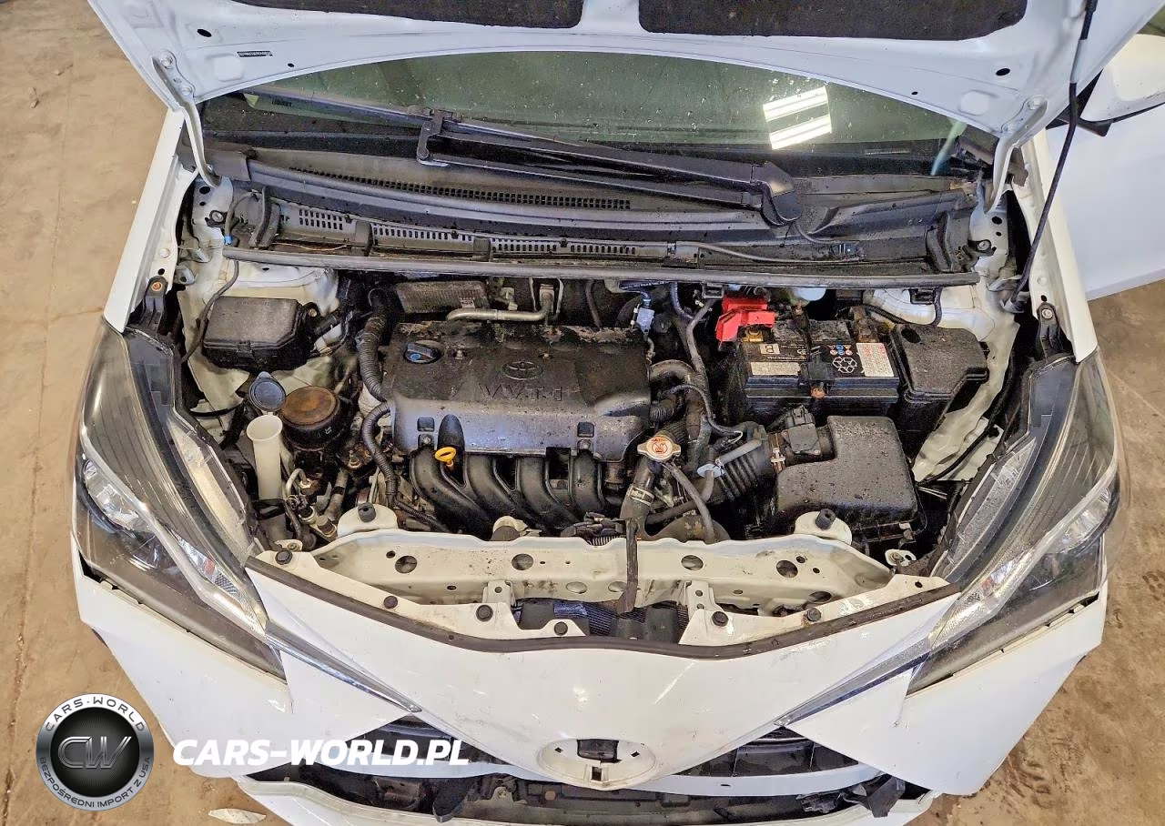 2018 Toyota Yaris 5-Door Le VIN:VNKKTUD38JA088326 - 11