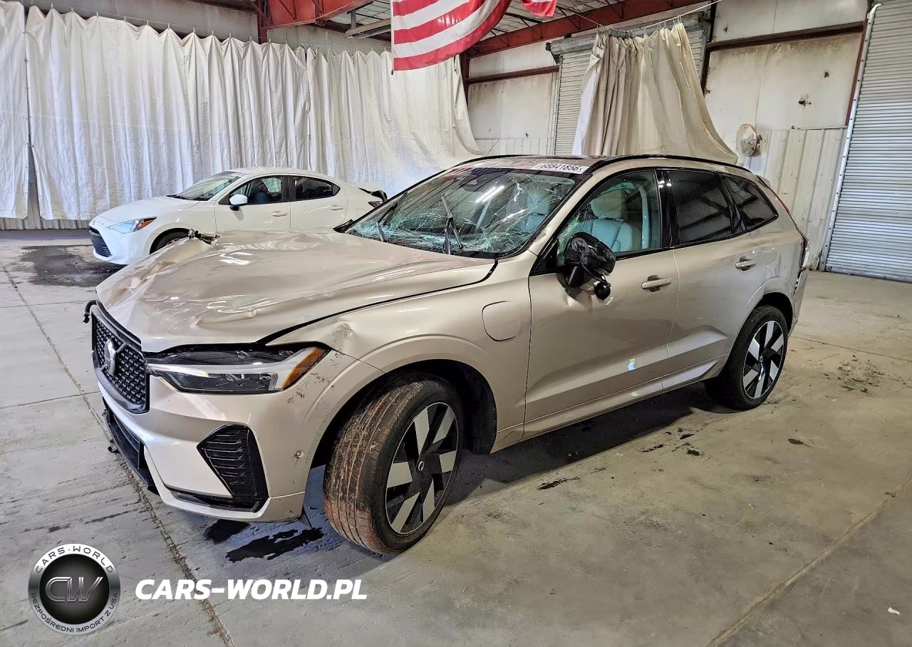 2025 Volvo Xc60 Plus VIN:YV4H60RC8S1075327 - 1