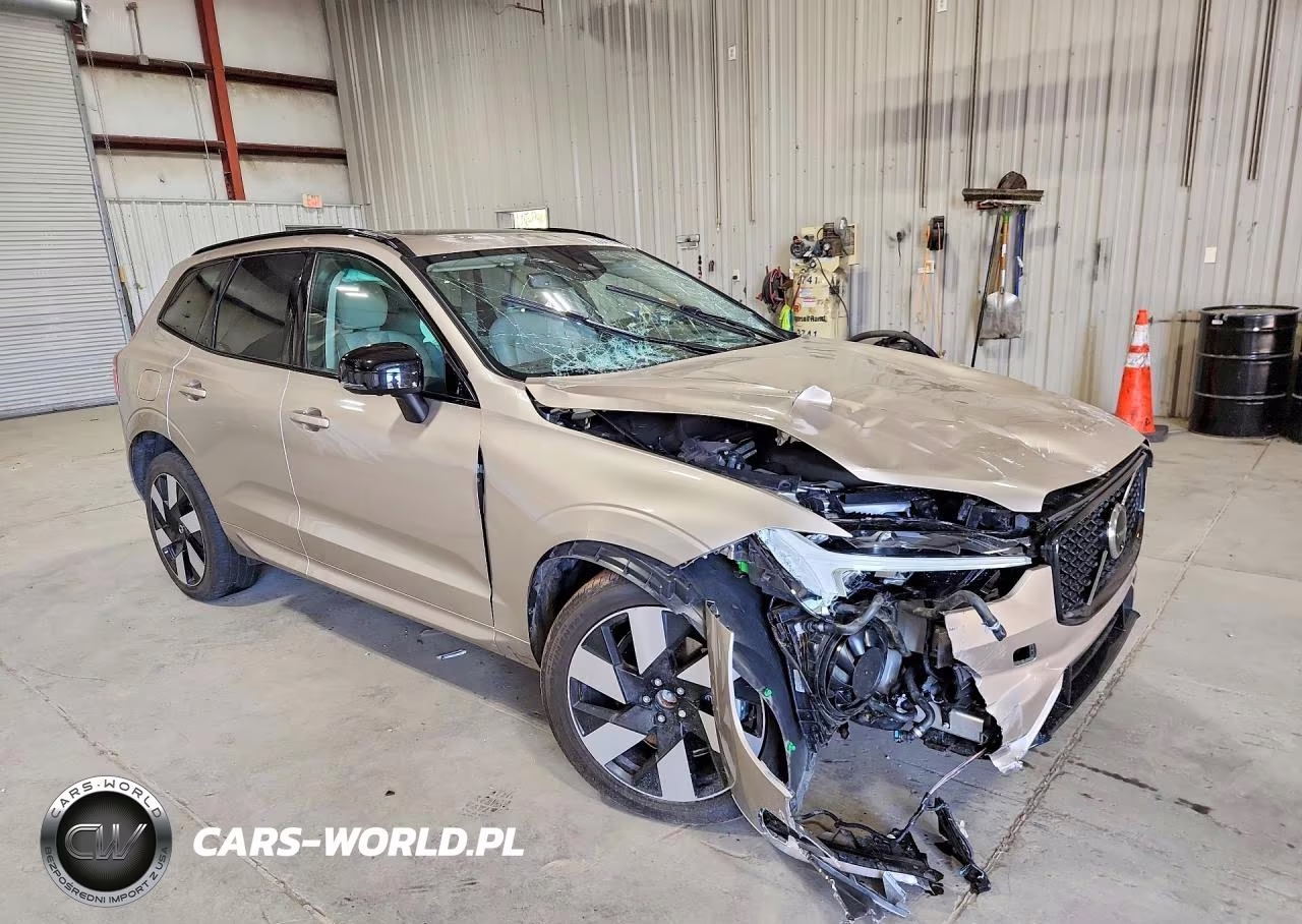 2025 Volvo Xc60 Plus VIN:YV4H60RC8S1075327 - 4
