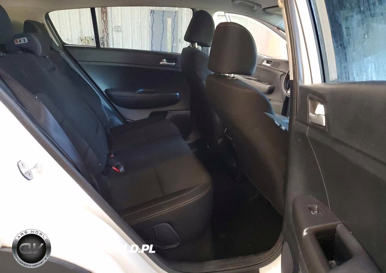 2018 Kia Sportage Lx VIN:KNDPM3ACXJ7473698 - 11