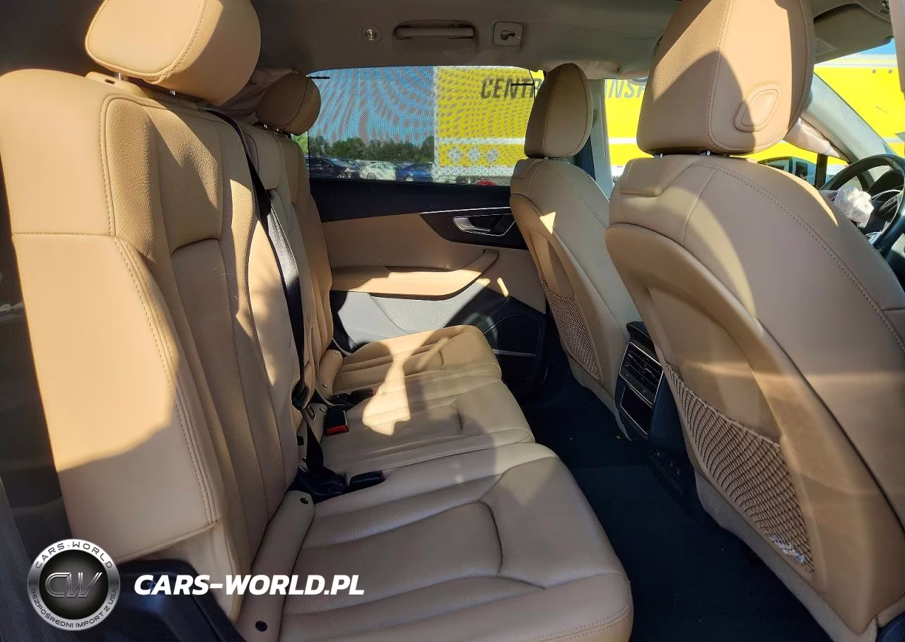 2021 Audi Q7 Premium Plus VIN:WA1LXAF77MD030074 - 10
