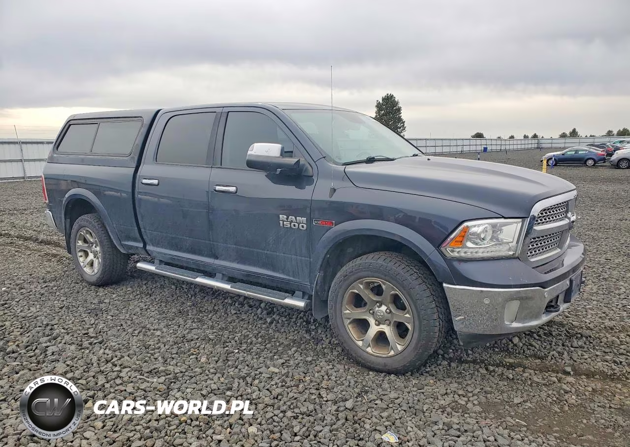 2016 Ram 1500 Laramie VIN:1C6RR7VM8GS186992 - 4