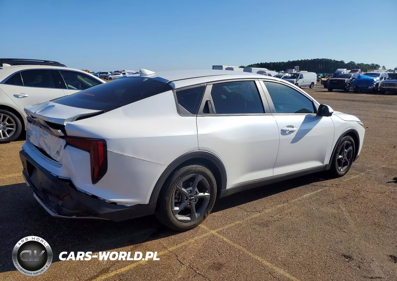 2025 Kia K4 Lxs VIN:3KPFT4DE1SE084077 - 3