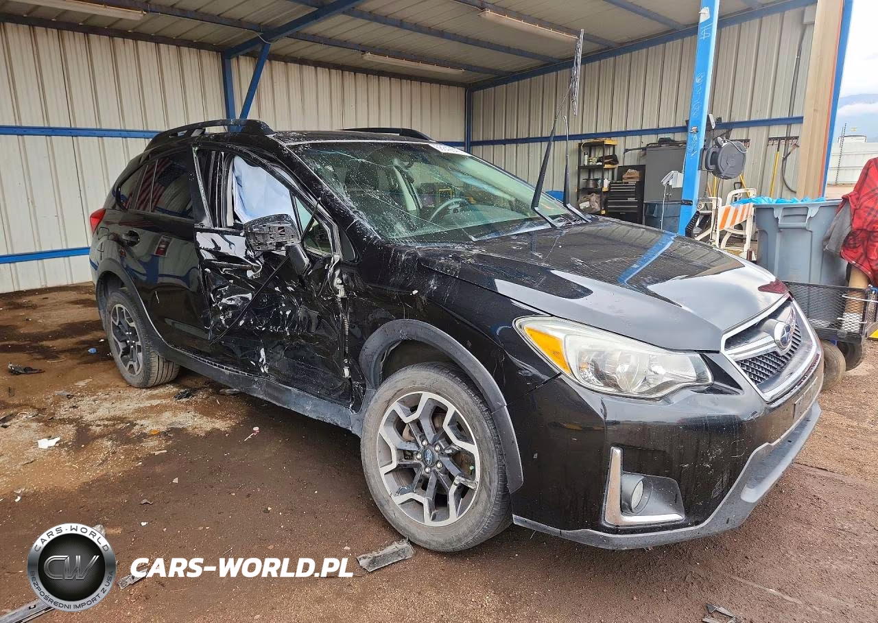 2017 Subaru Crosstrek Premium VIN:JF2GPABCXHH267023 - 4