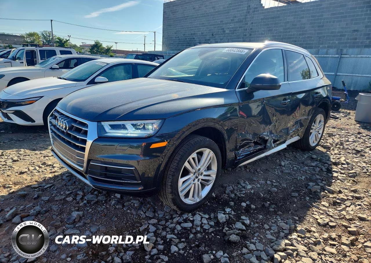 2018 Audi Q5 Premium Plus VIN:WA1BNAFY8J2078040 - 1