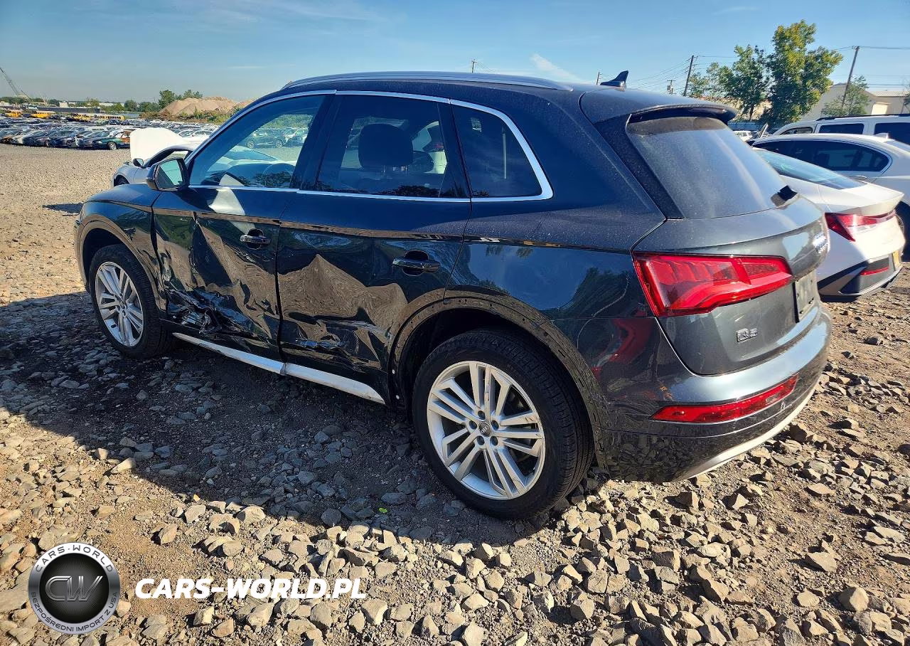 2018 Audi Q5 Premium Plus VIN:WA1BNAFY8J2078040 - 2